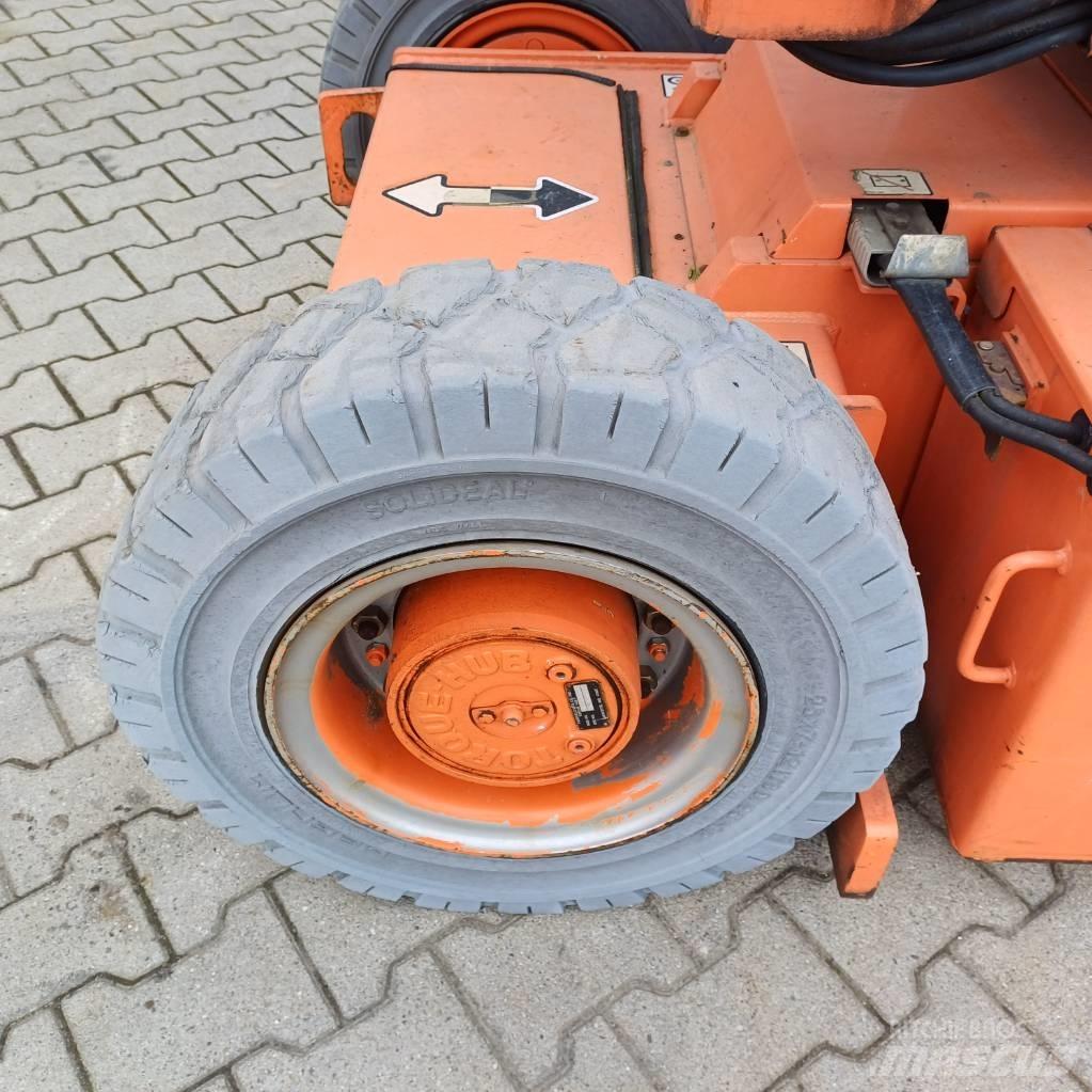 JLG E300AJP Leddede bomlifter