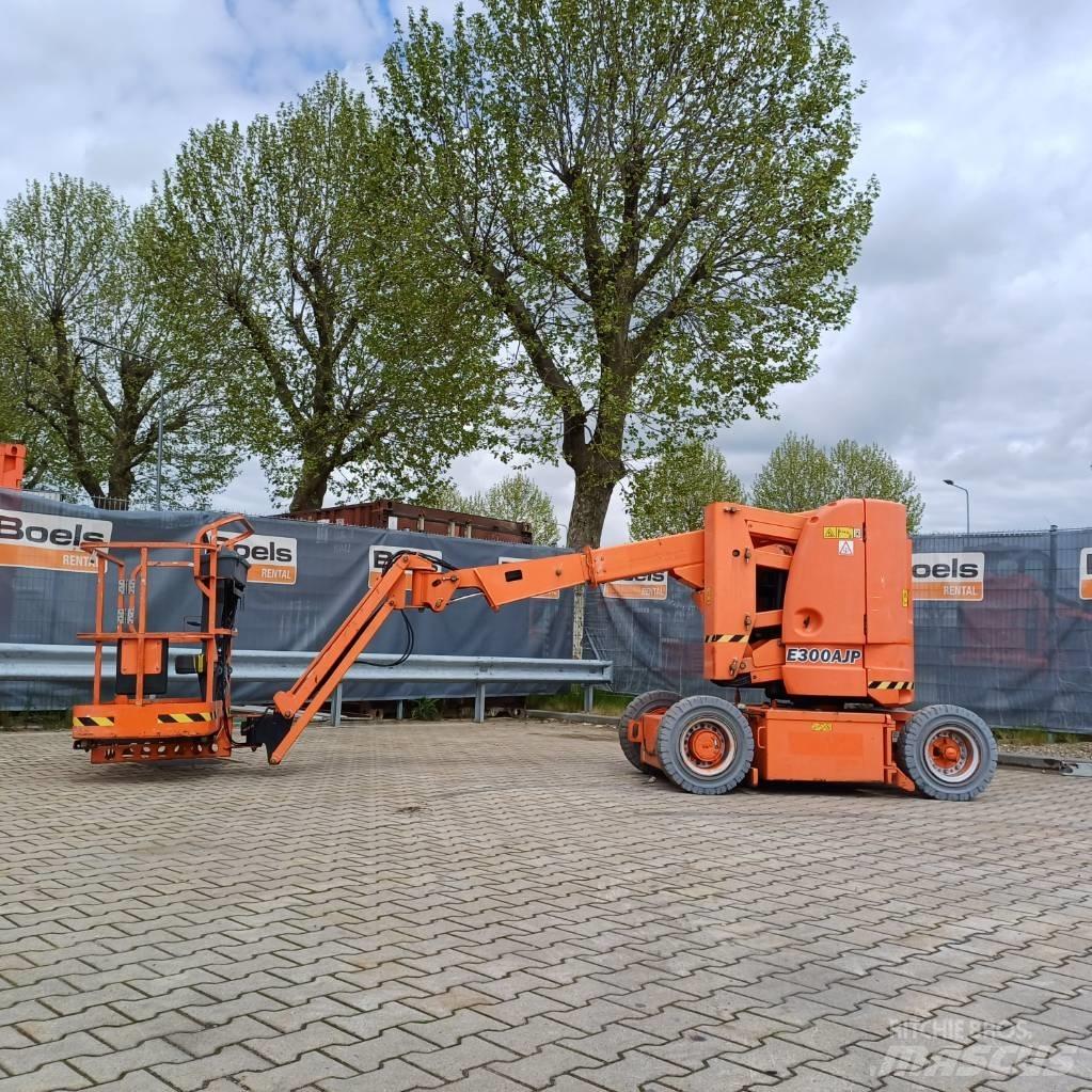 JLG E300AJP Leddede bomlifter