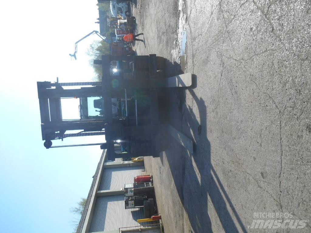 SMV 33-1200C Diesel Trucker