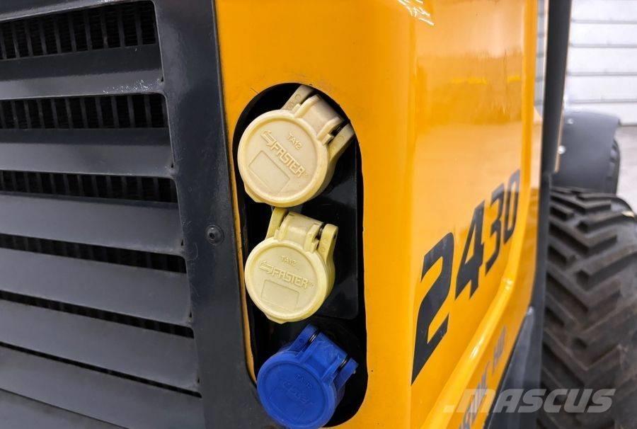 Schäffer 2430 HD Kompaktlastere