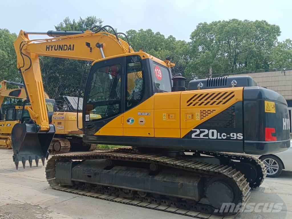 Hyundai R220LC-9S Beltegraver
