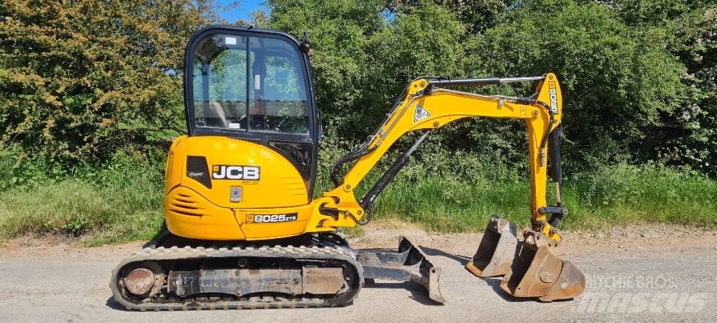 JCB 8025 Mini Digger Minigravere <7t