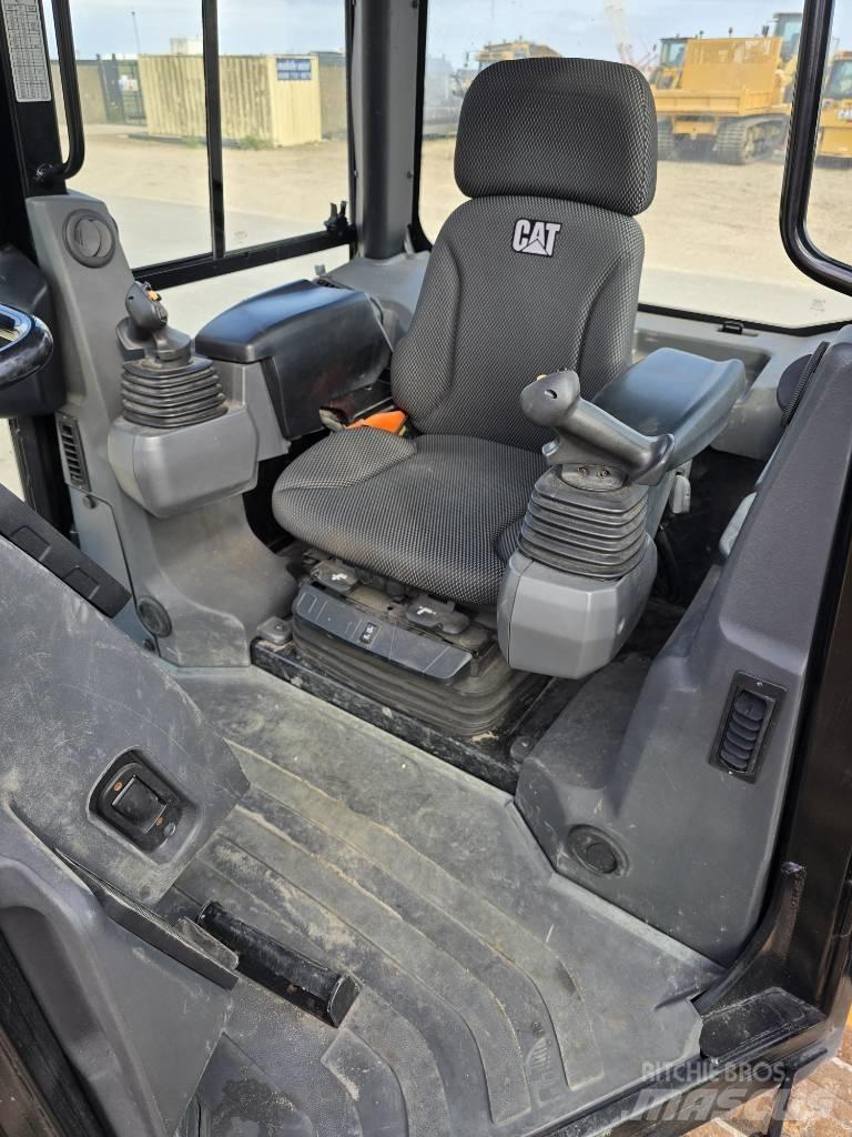 CAT D 3 LGP Dozere Beltegående