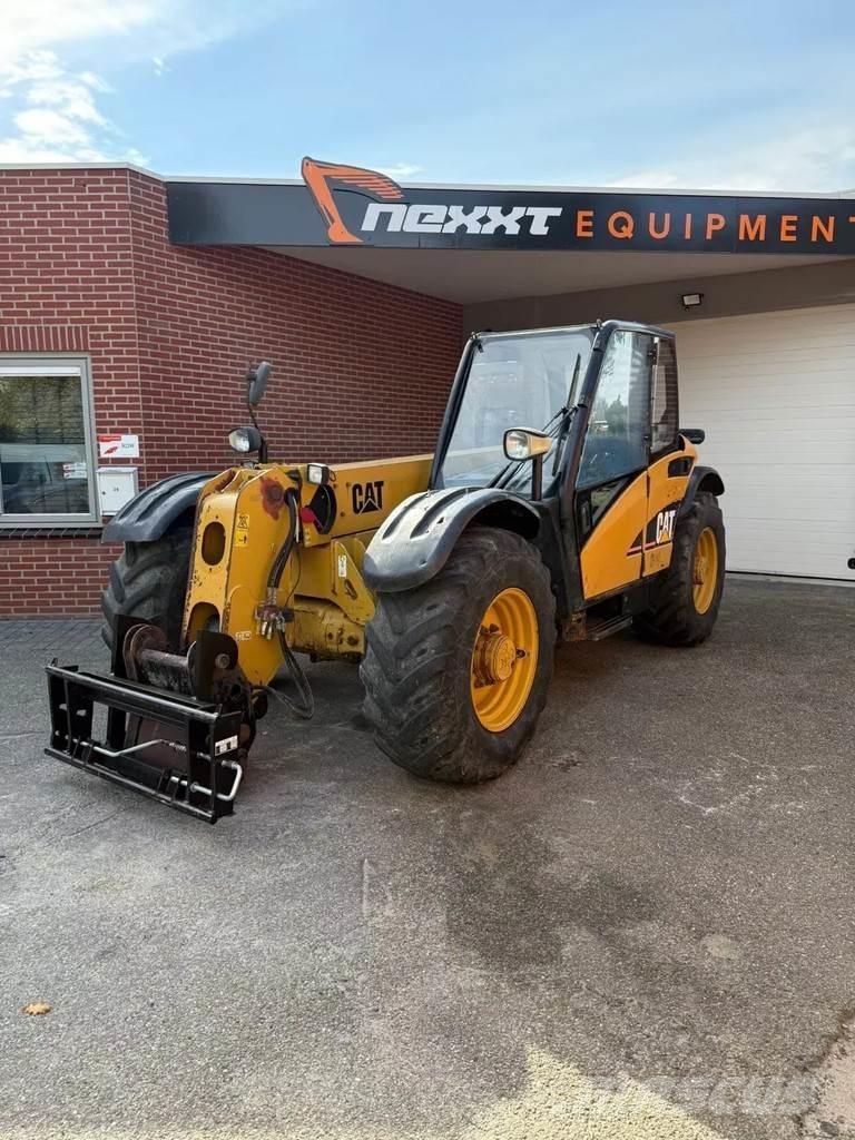CAT TH 330 B Teleskoplastere