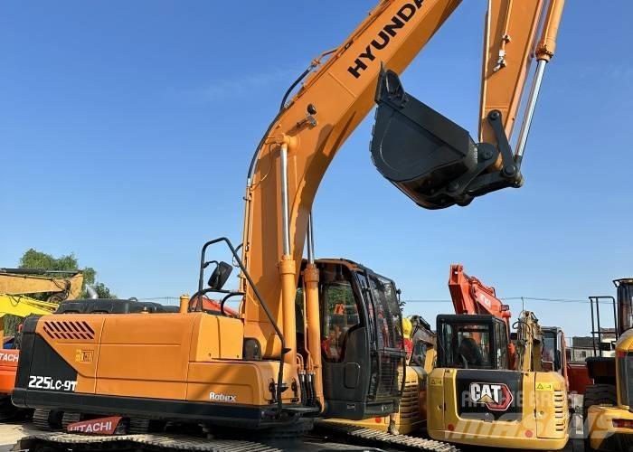 Hyundai 225 Beltegraver