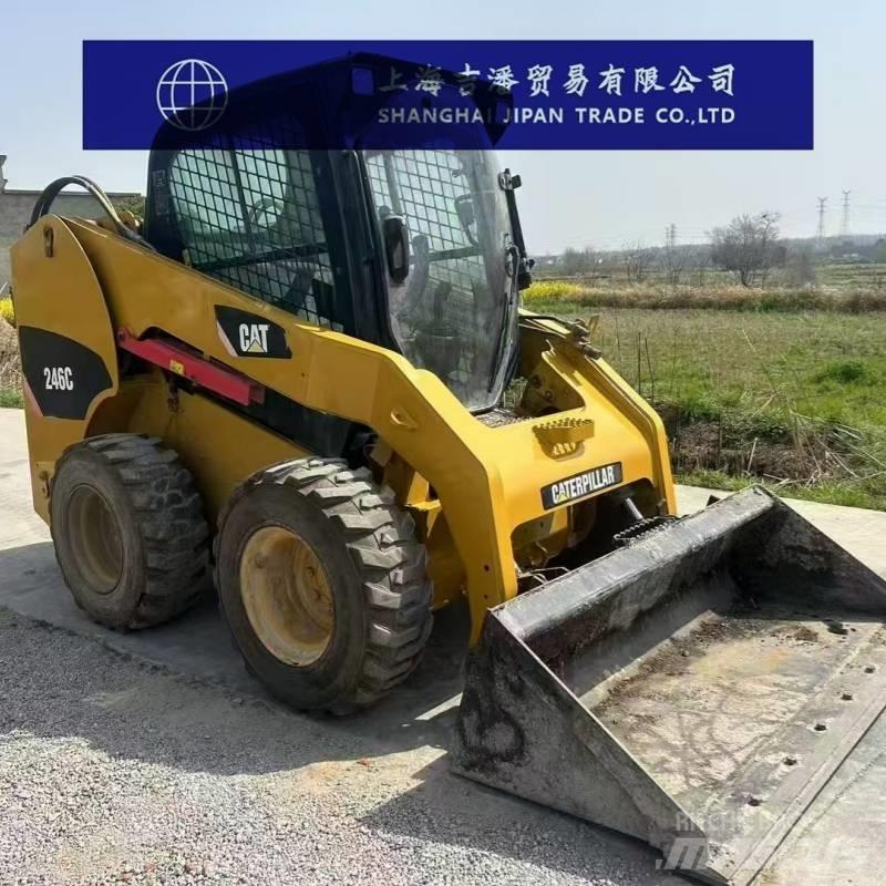 CAT 246 C Kompaktlastere