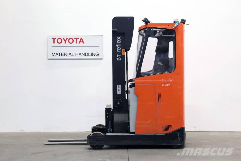 Toyota RRE140HECC Skyvemasttruck
