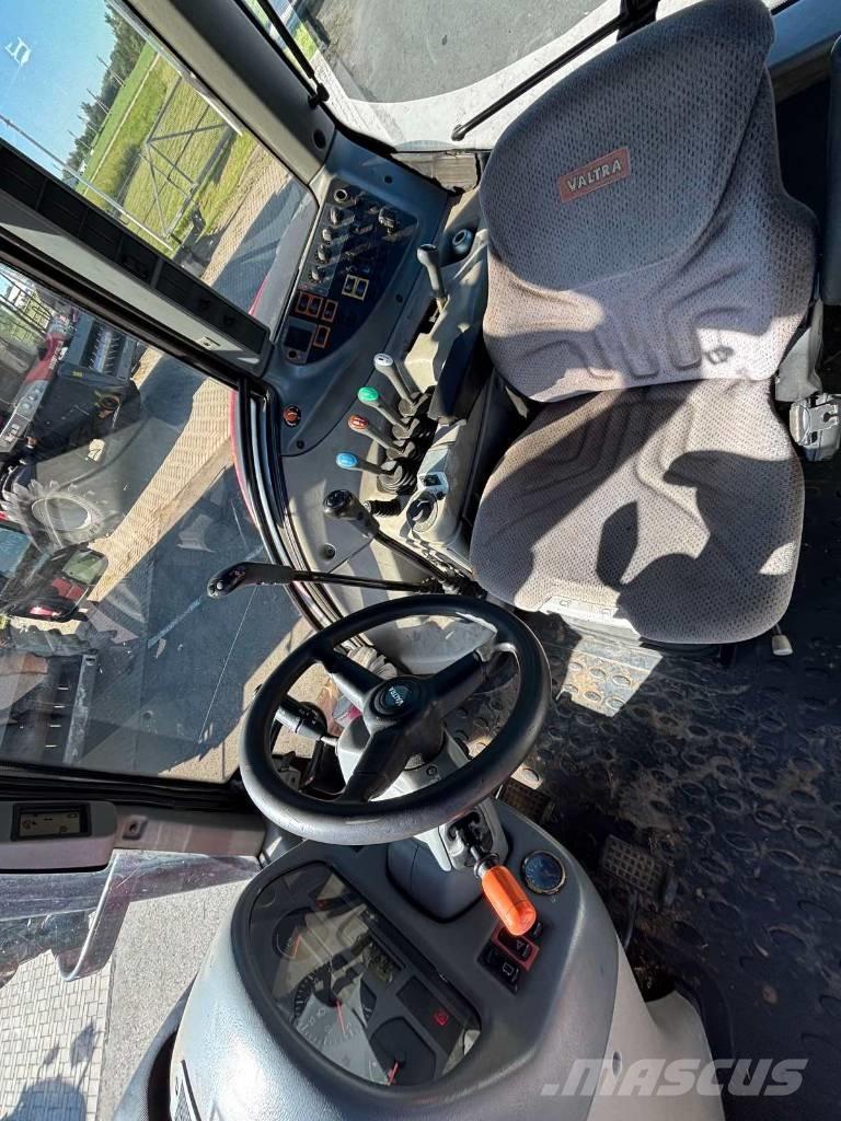 Valtra T 193 Traktorer