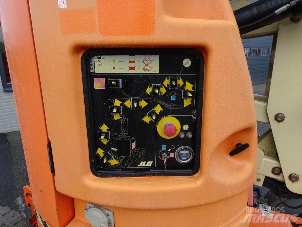 JLG E300AJP Leddede bomlifter