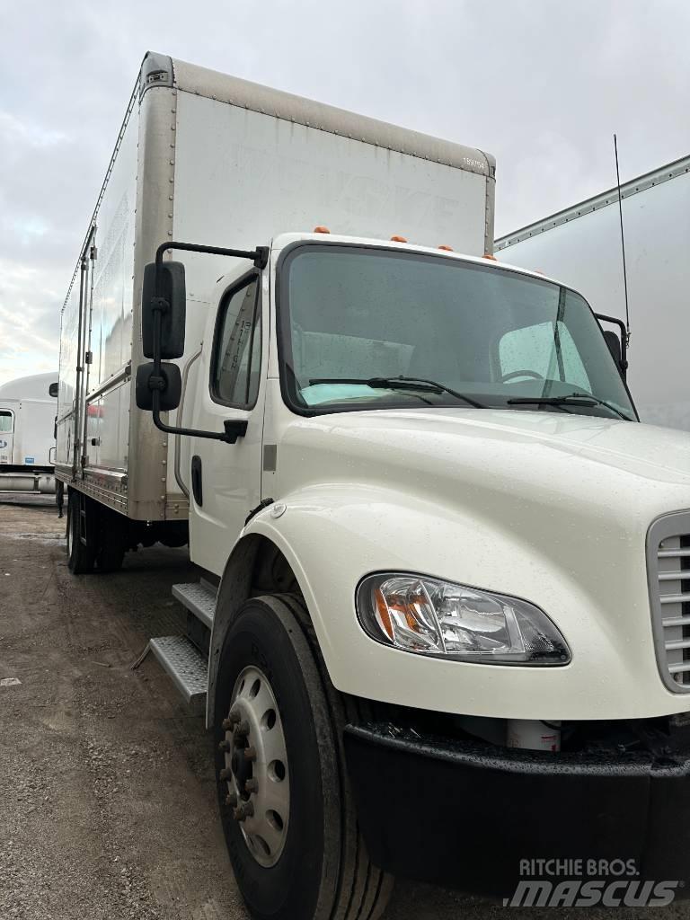 Freightliner M2 106 Skapbiler