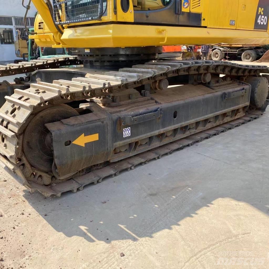 Komatsu PC 450 Beltegraver