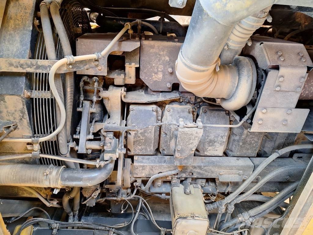 Komatsu HD605-7EO Tipptrucker