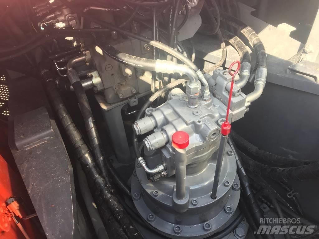 Hitachi ZX 240-3 Beltegraver