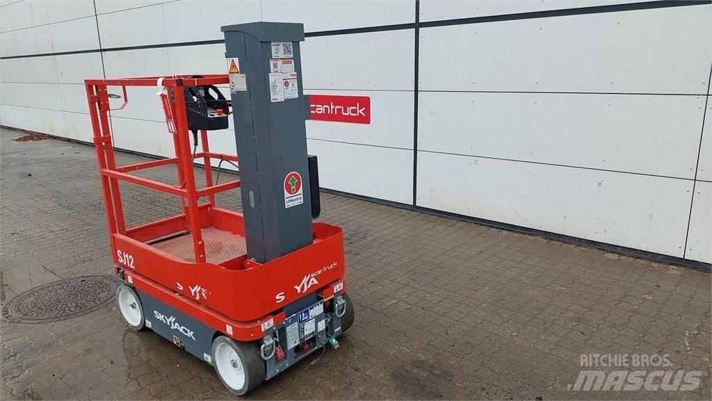 SkyJack SJ12 Personløftere