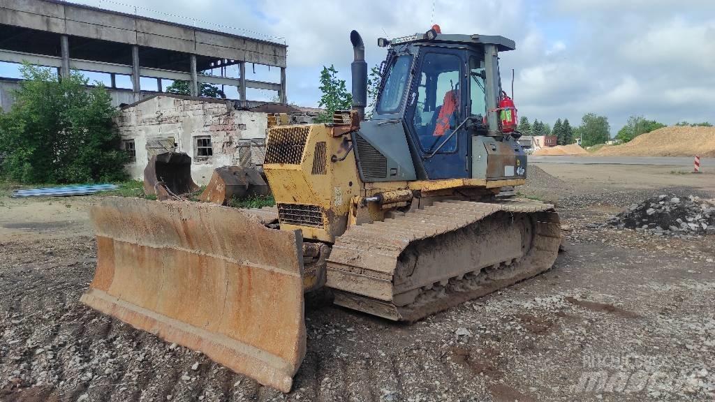 Komatsu D41P-6 Dozere Beltegående