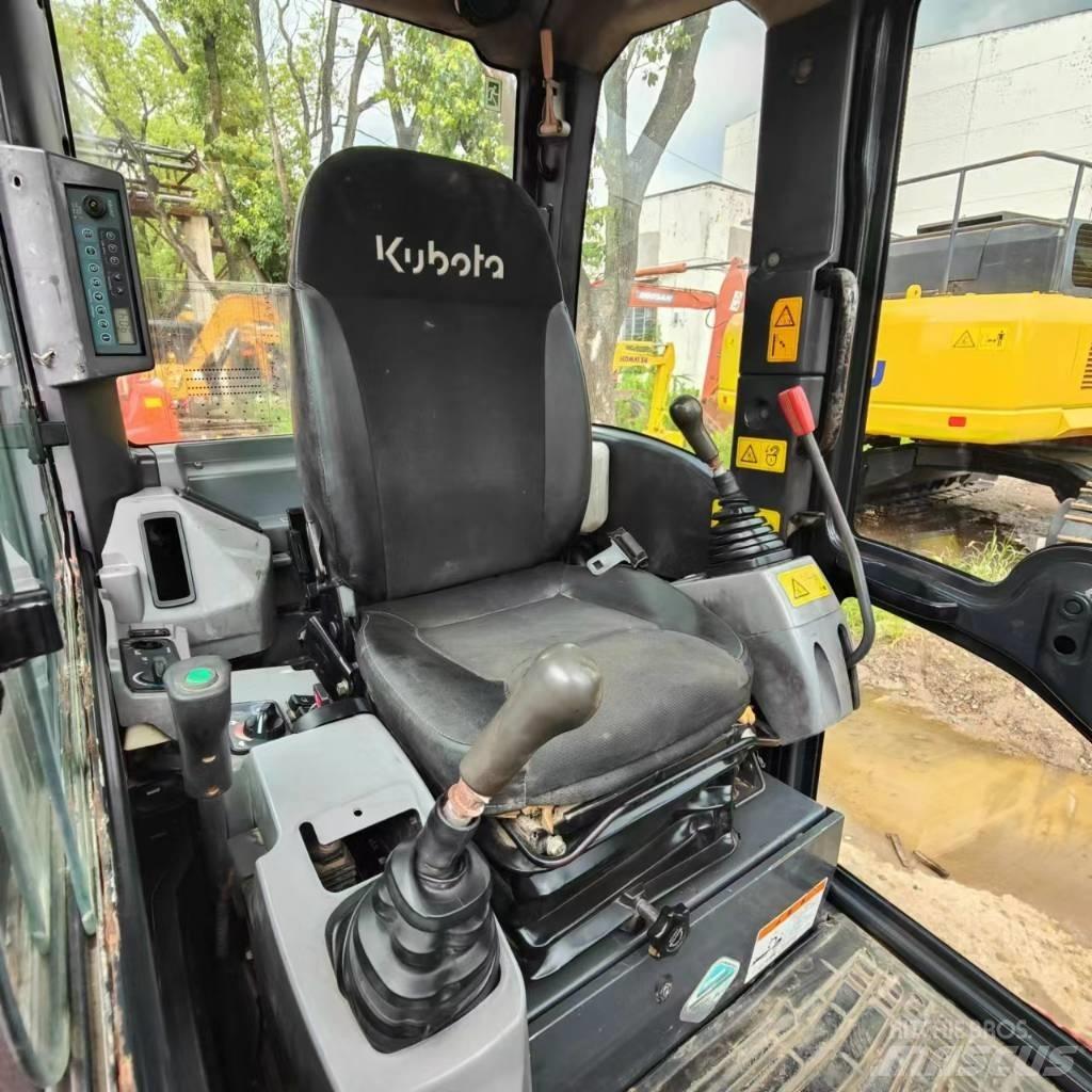 Kubota KX165 Beltegraver