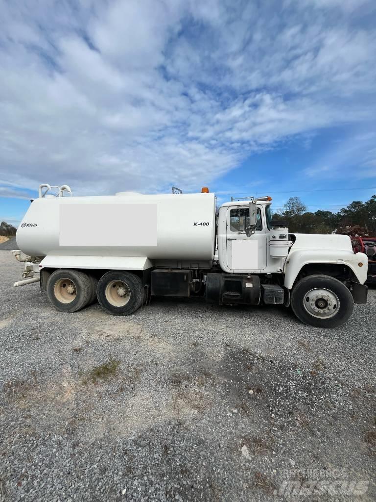 Mack RD 688 Vanningsvogn for støvdemping