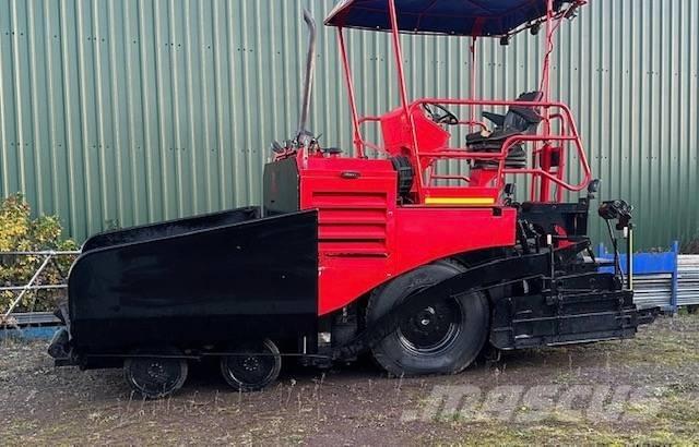 Marini MF 331 Asfaltutleggere