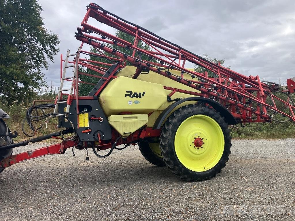 Rau Trailed Sprayer Slepesprøyter