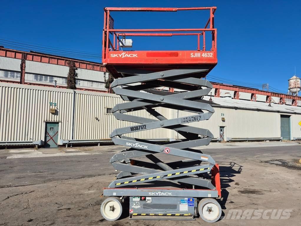 SkyJack SJ 4632 Sakselifter