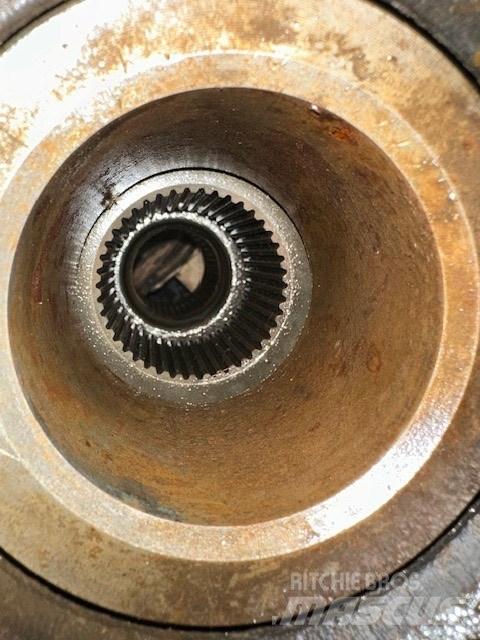 ZF 8:37 Aksler