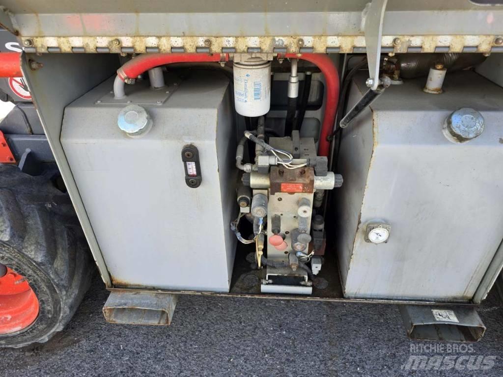SkyJack SJ 6832 RT Sakselifter