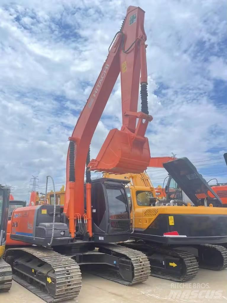 Hitachi ZX 200 Beltegraver
