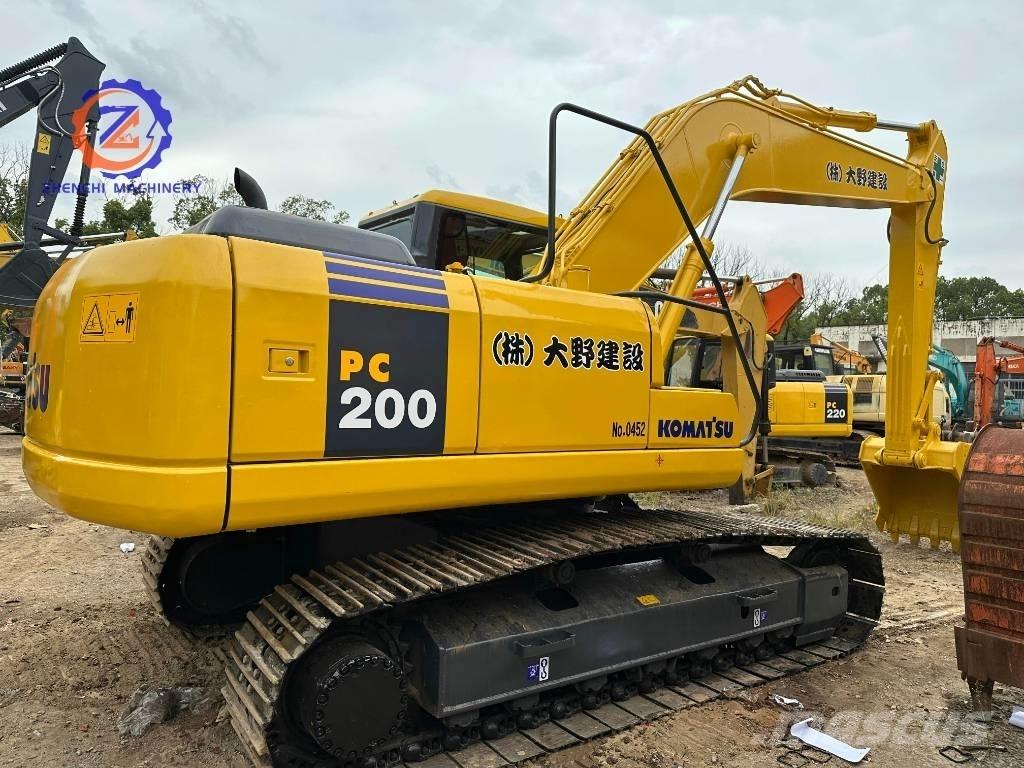 Komatsu PC 200-7 Beltegraver