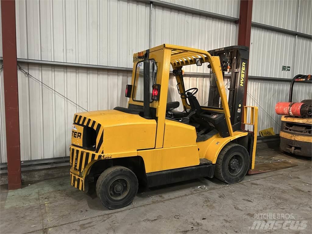 Hyster H4.00XM Diesel Trucker