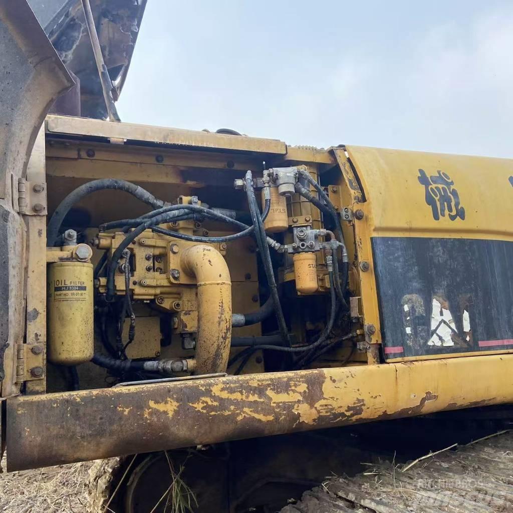 CAT 330 CL Beltegraver