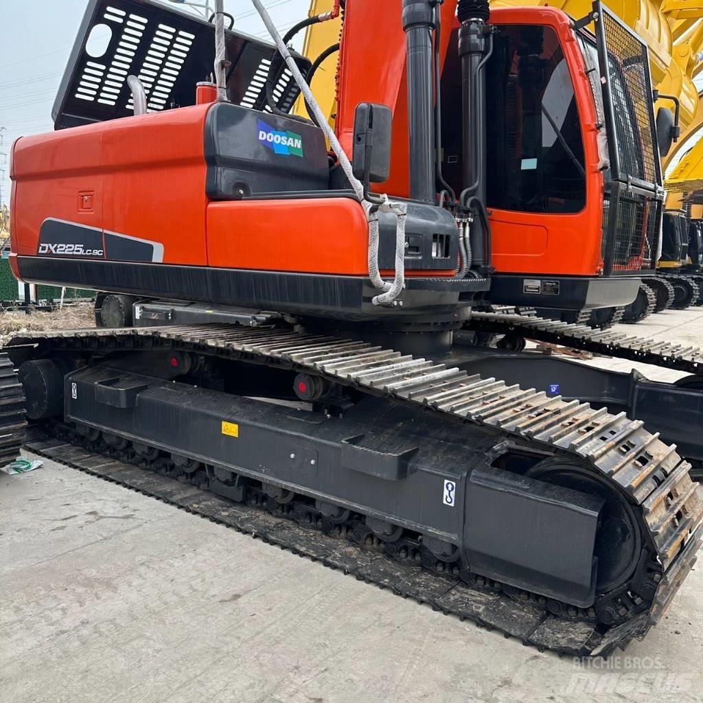 Doosan DX225LC-9 Beltegraver