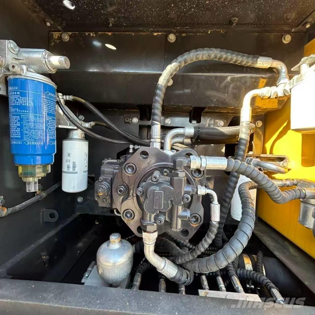 Volvo EC 240 C Beltegraver