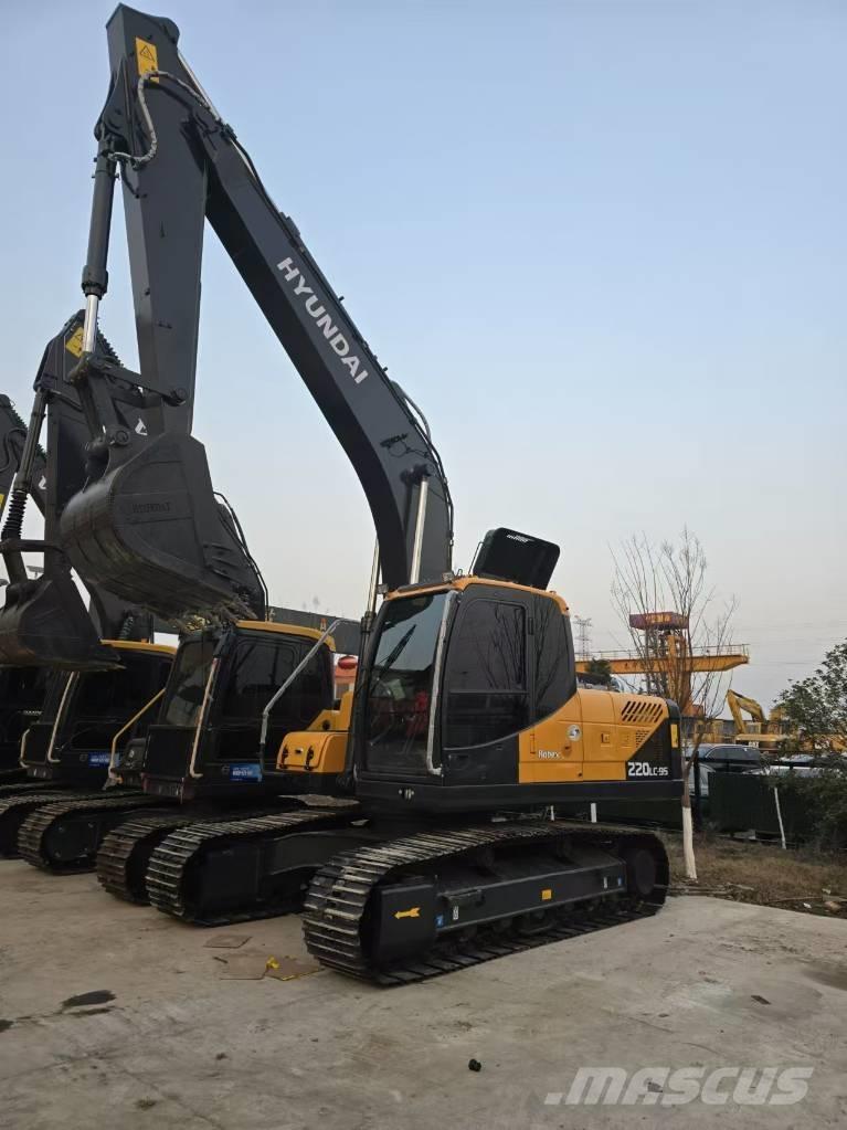 Hyundai 220-9 Midigravere 7 - 12t