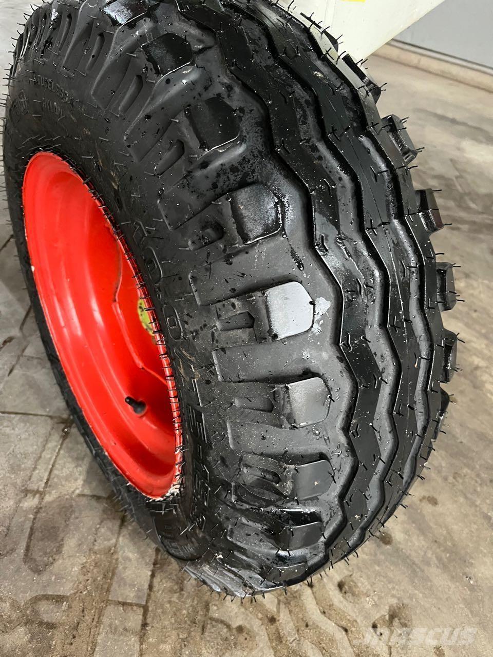 CLAAS Liner 1250 Svanser