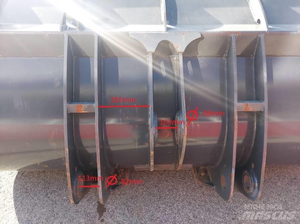 CASE 721 F Skuffer