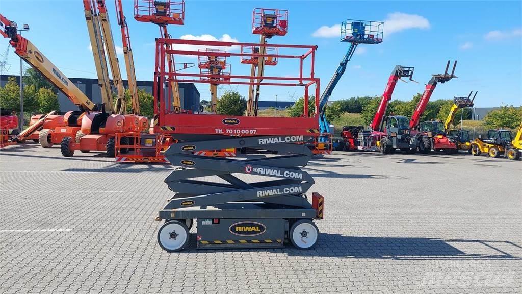 SkyJack SJIII3220 Sakselifter