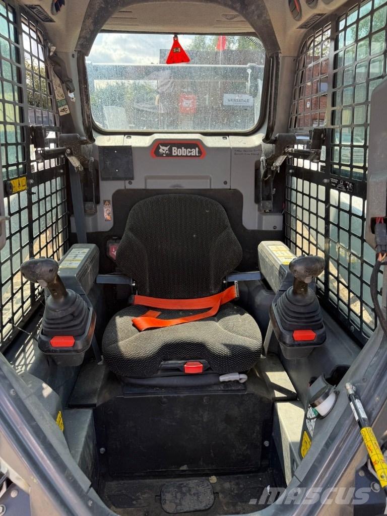 Bobcat T 76 Beltelastere