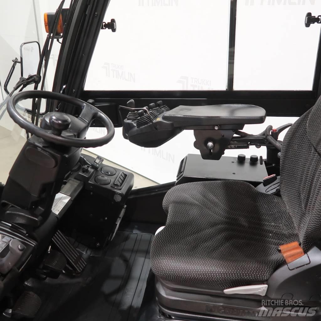 Toyota 40-8FD40N Diesel Trucker