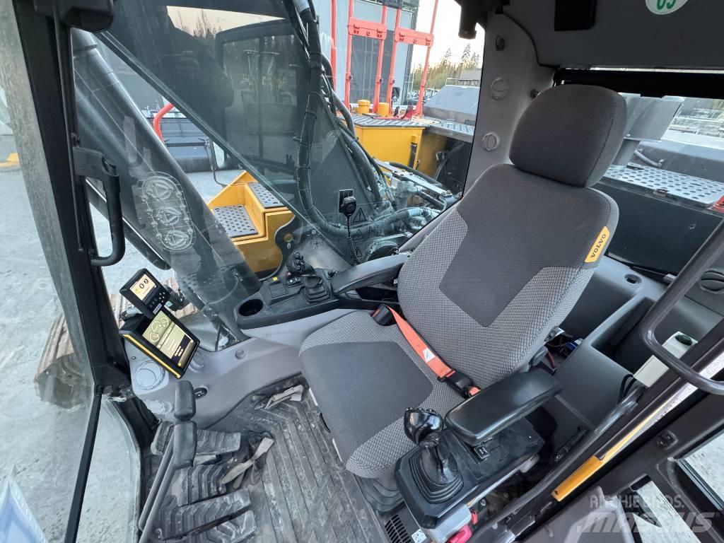 Volvo EC 250 EL Beltegraver
