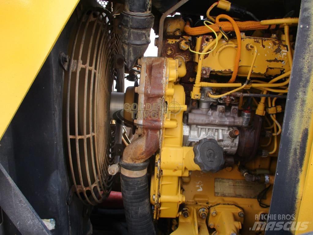 CAT CS 533 E Roller Valsetog