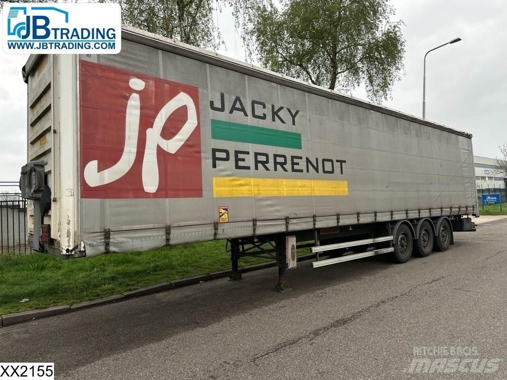 Fruehauf Tautliner Gardintrailer