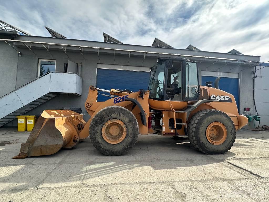 CASE 821 E Hjullastere