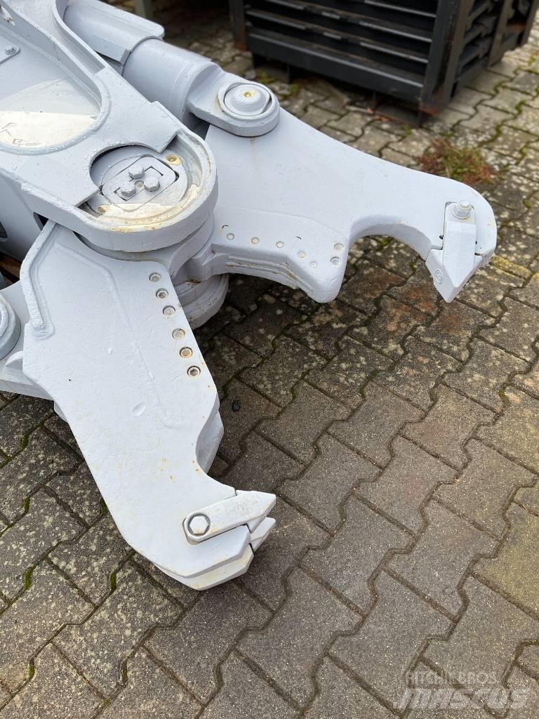 Furukawa V-17M Asfaltskjærer