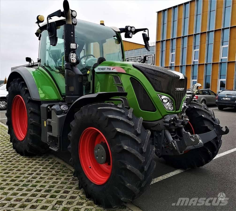 Fendt 718 Vario Traktorer