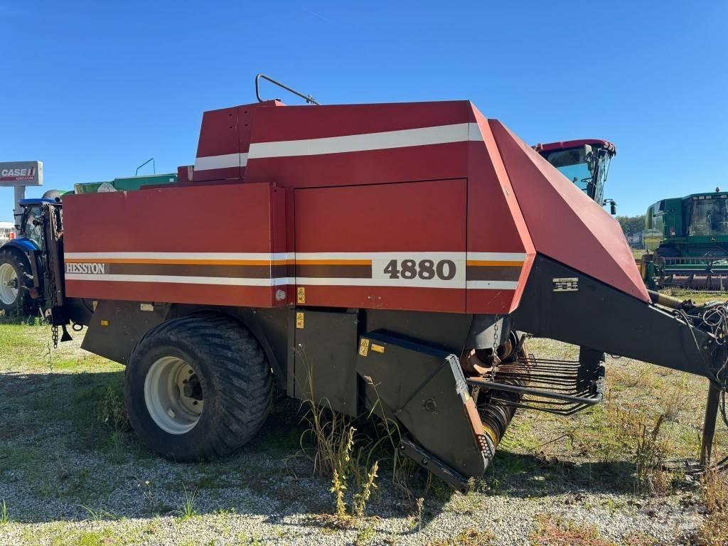 Hesston 4880 Firkantpresser