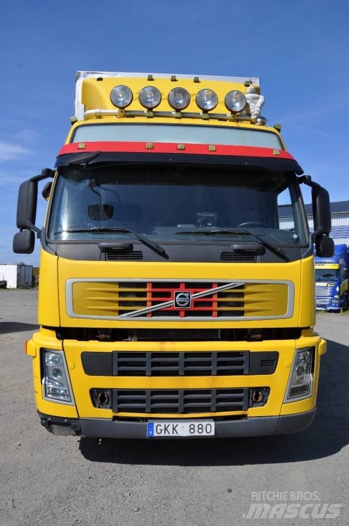 Volvo FM-340 4*2 Skapbiler