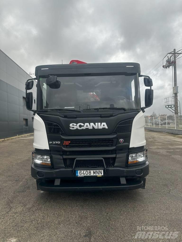 Scania P 370 Kranbil
