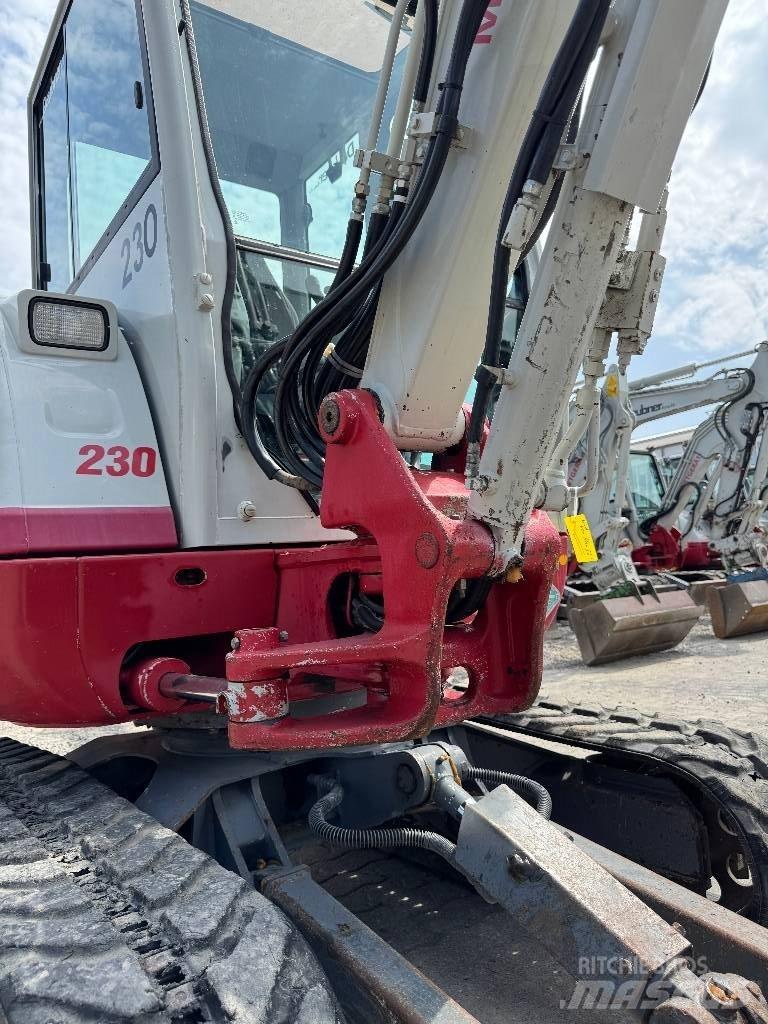 Takeuchi TB 230 Minigravere <7t