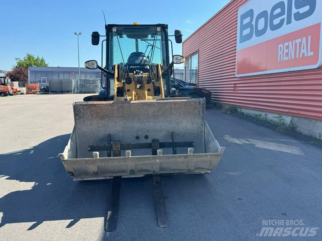 CAT 906 M Hjullastere