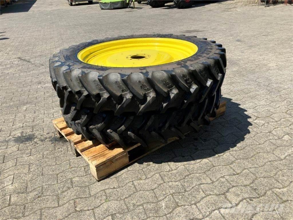 BKT 320/90R42 Dekk, hjul og felger